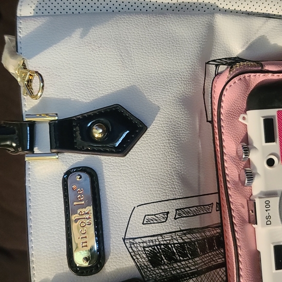 Purse - Picture 3 of 4